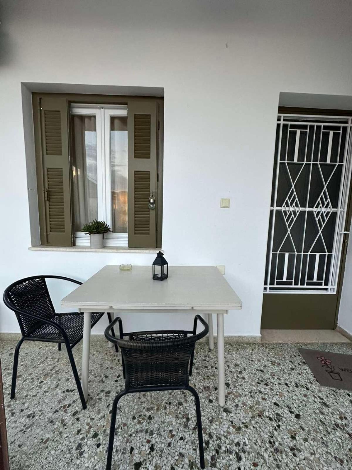Happy Home Leonidio Exterior photo